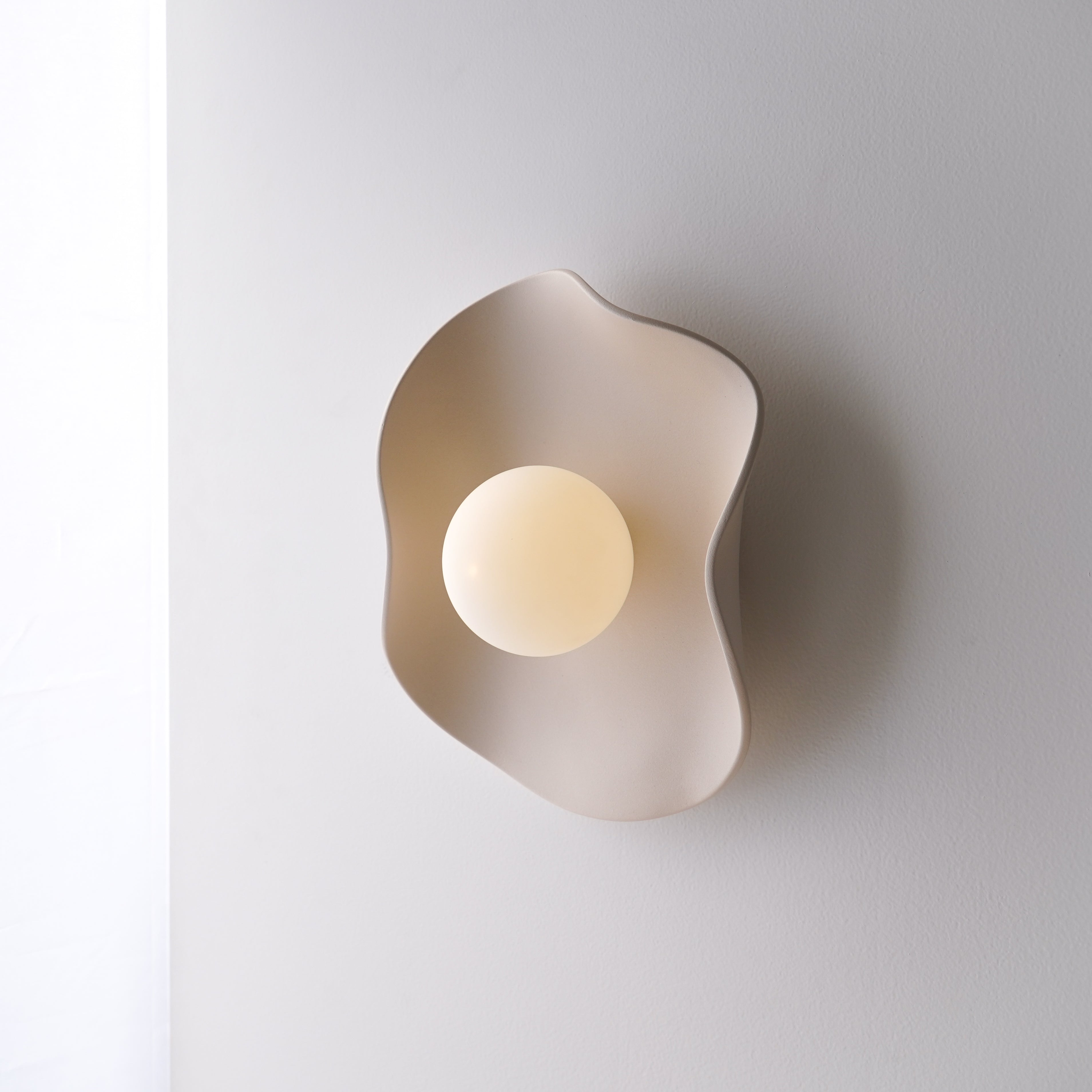 Creamy Matte White Ceramic Wall Light / Sconce