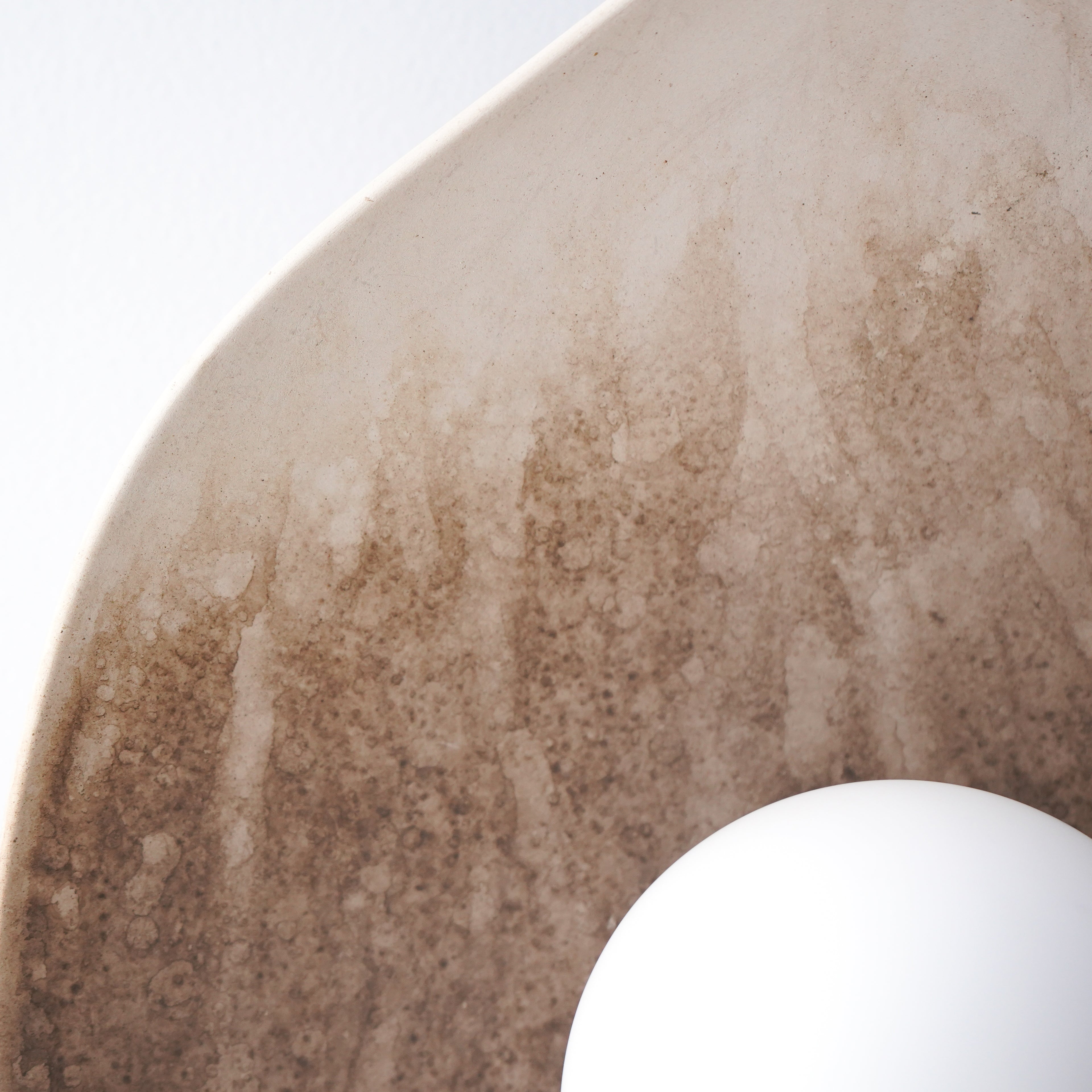 Applique murale en céramique blanc crème