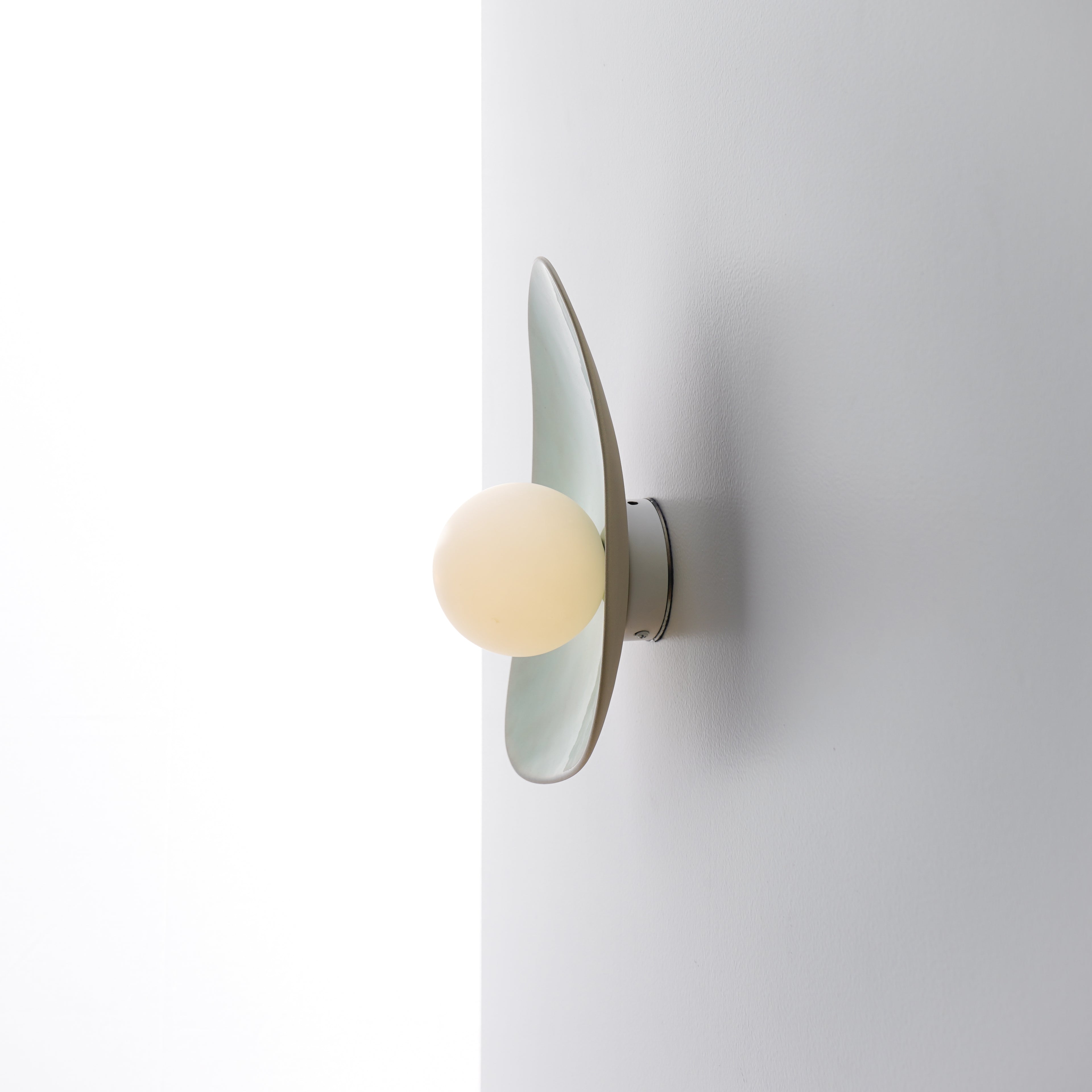 Lámpara de pared/aplique de cerámica verde suave moteada