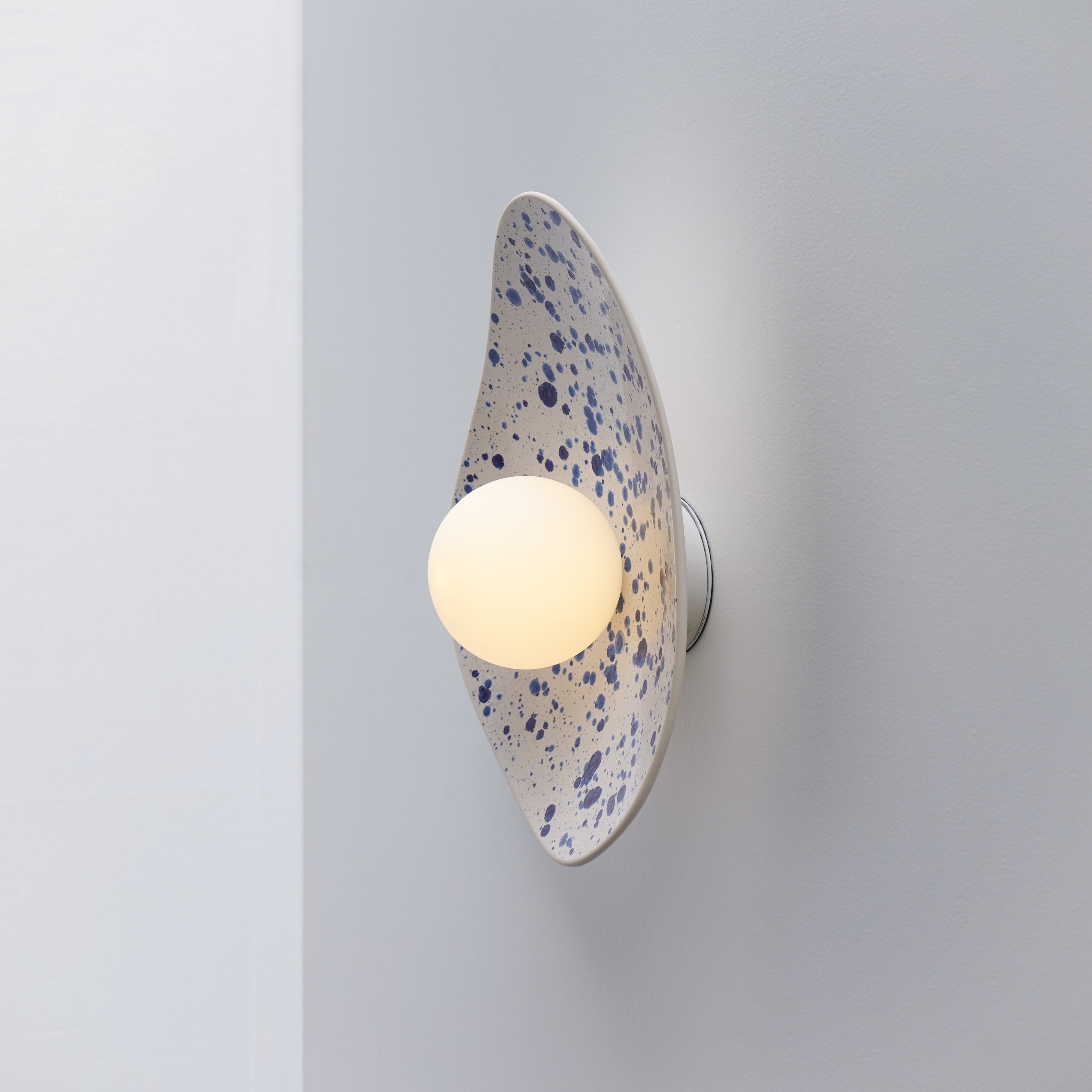 White Ceramic Wall Light with Blue Speckles / Wall Sconce