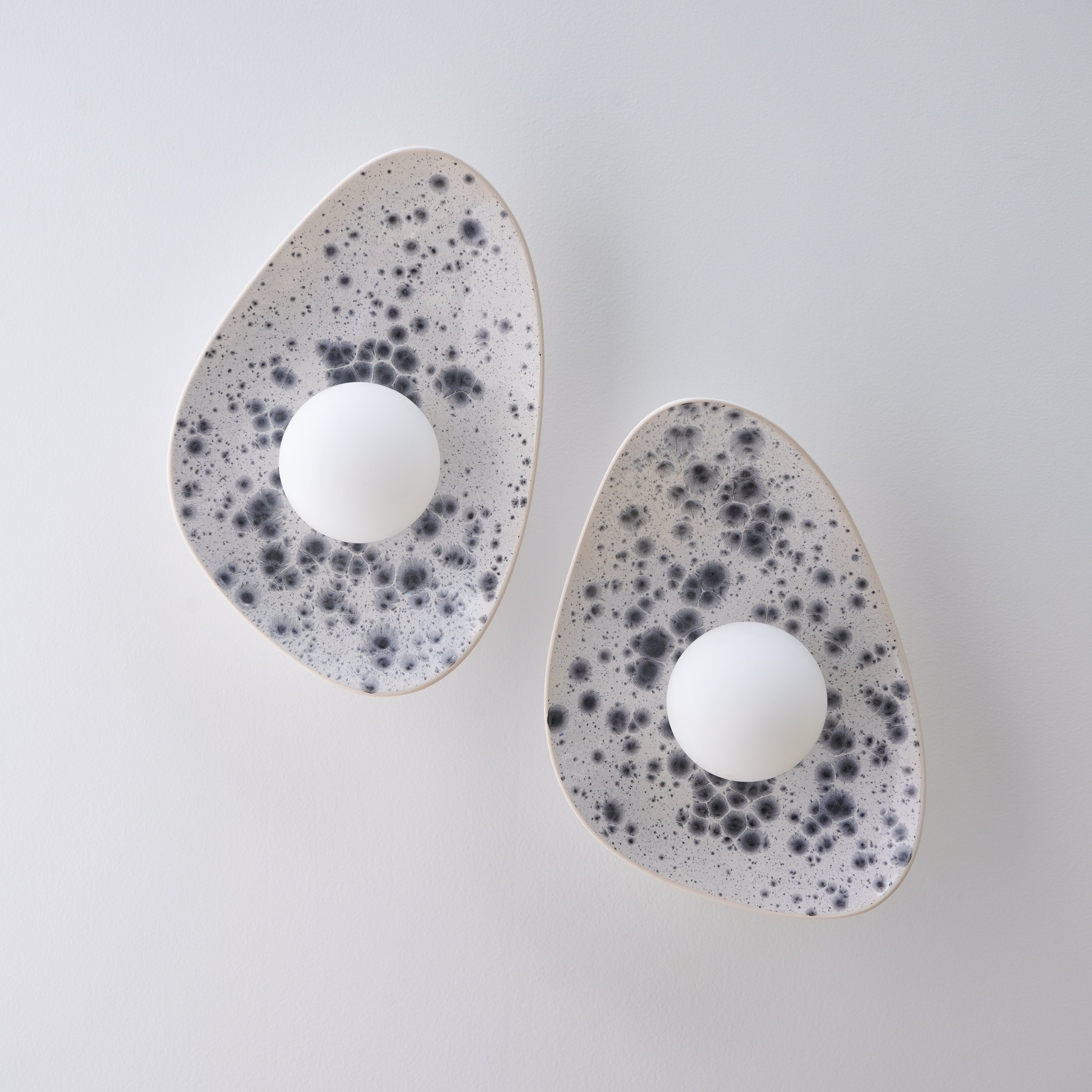White Ceramic Wall Light with Black Speckles / Wall sconce