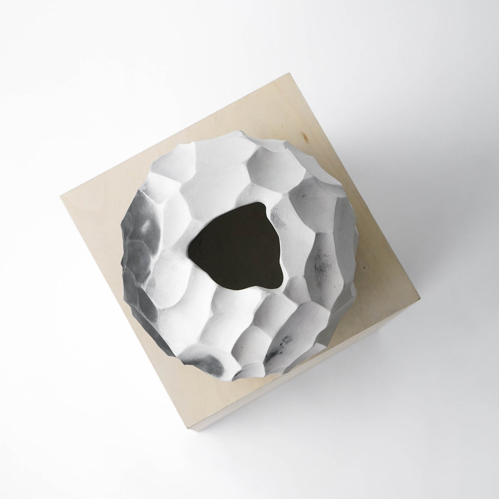 In Between | Sculptural Vessel