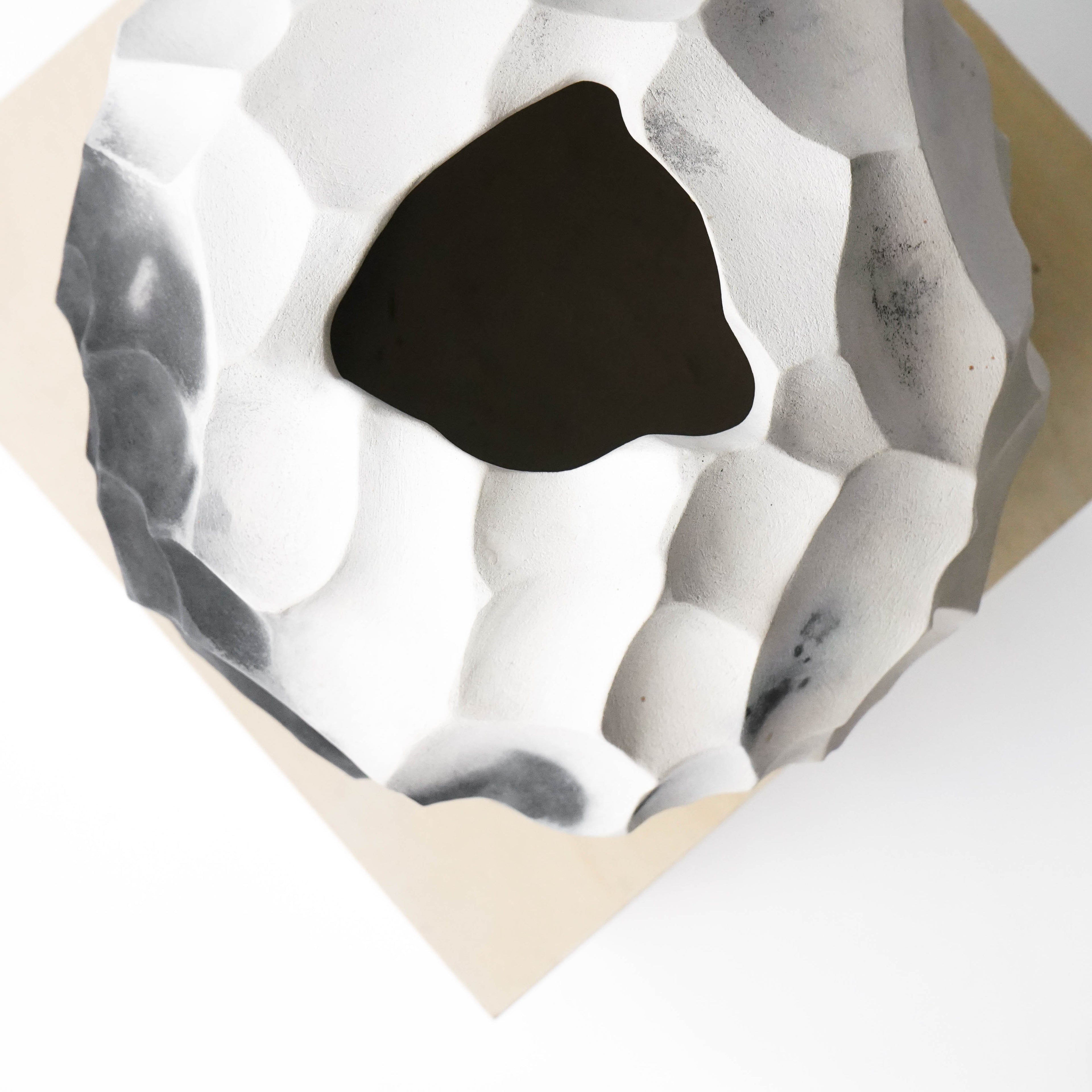 In Between | Sculptural Vessel