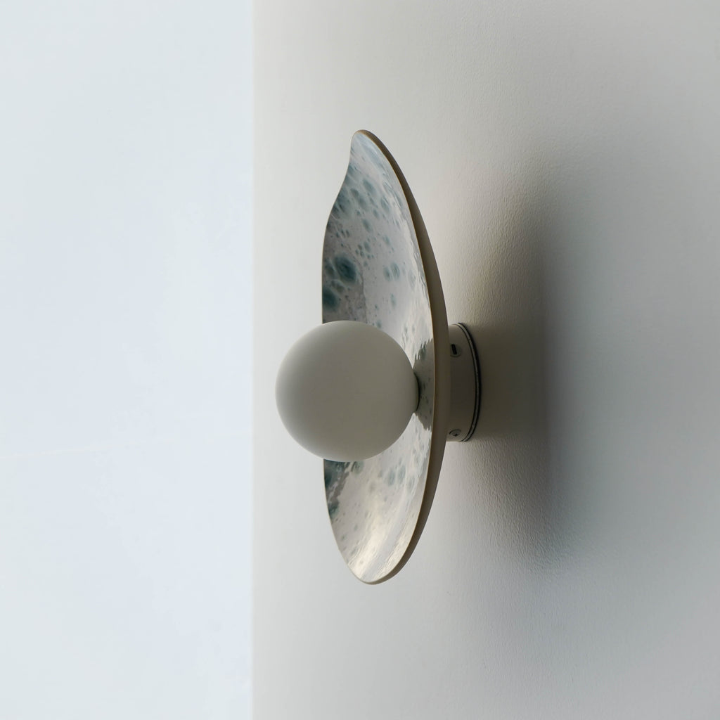 Lámpara de pared/aplique de cerámica moteada en blanco y verde