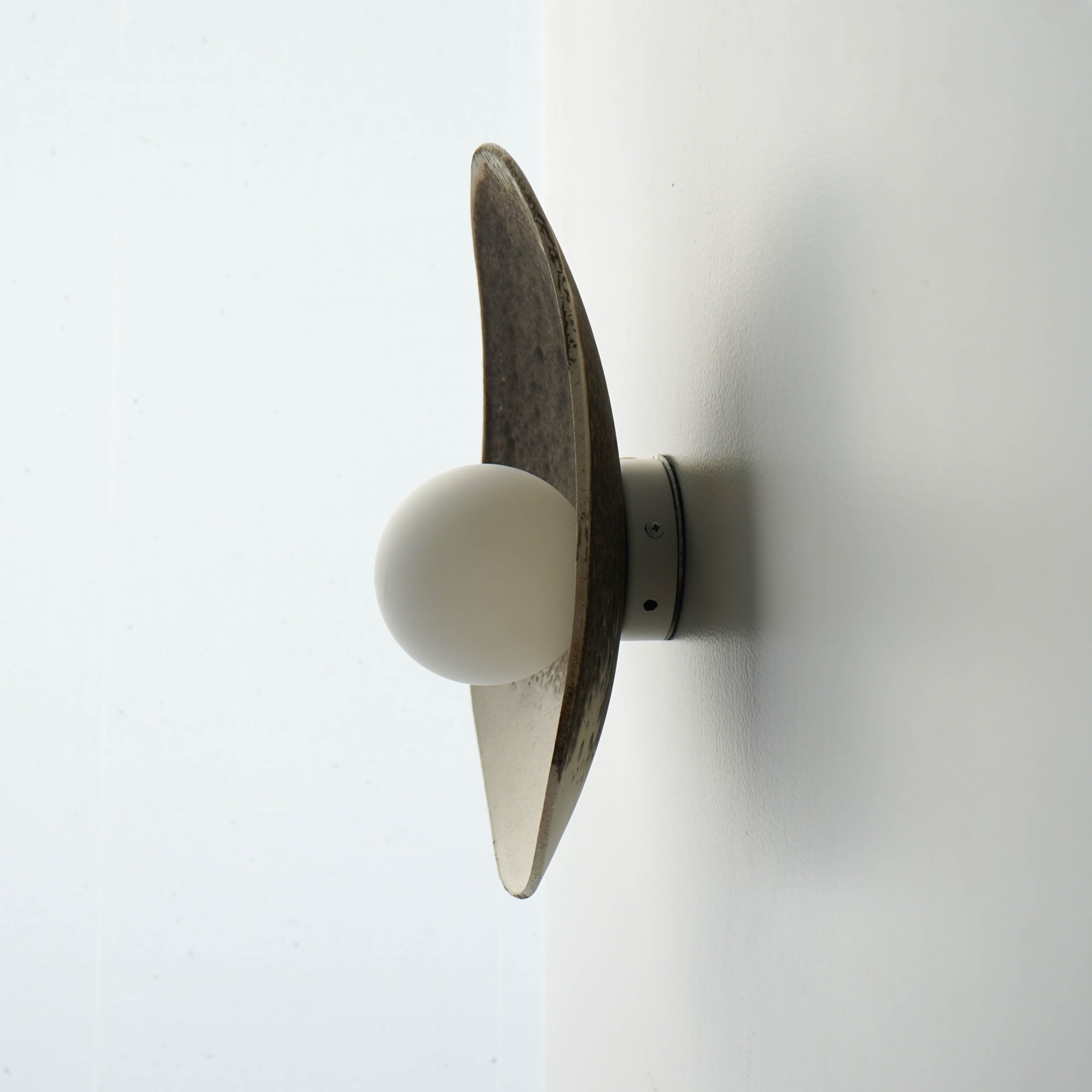 Applique murale en céramique blanc crème